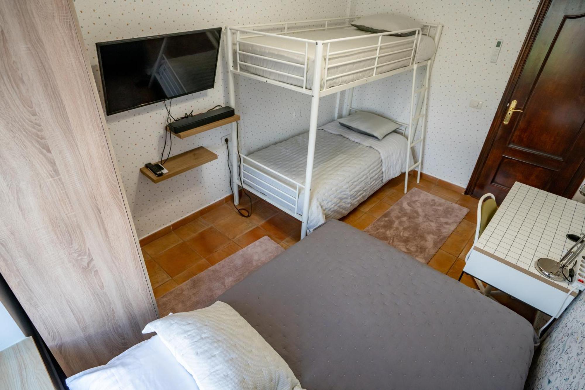 Casa Julio - Alcala Complete Coastal Retreat - Entire Apartment - 3 Min Walk From The Ocean - Shared Entrance With Host Extérieur photo